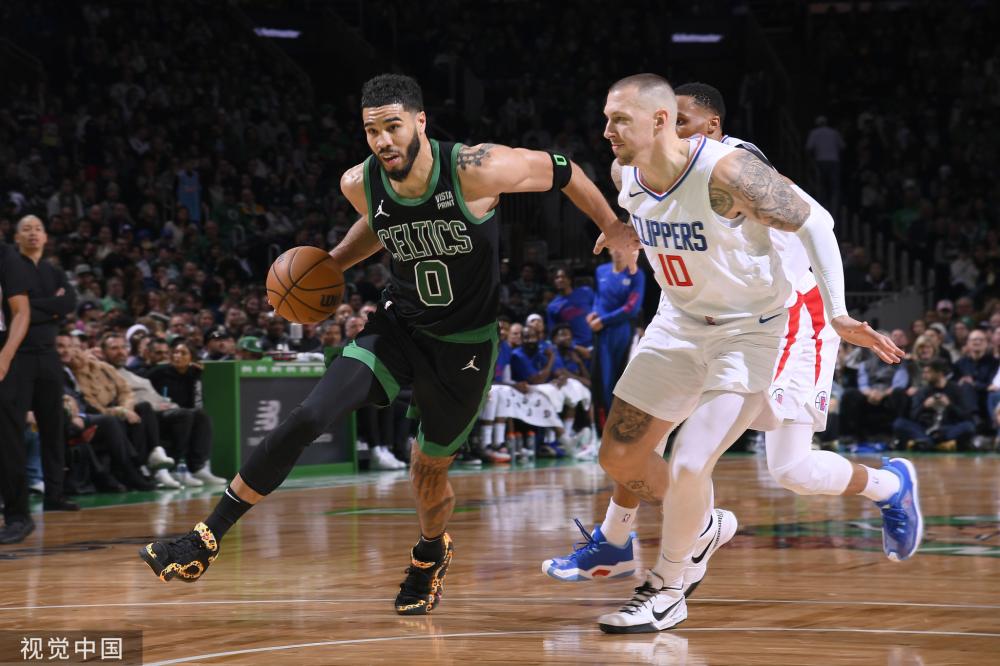 而科莫面对 而科莫面对